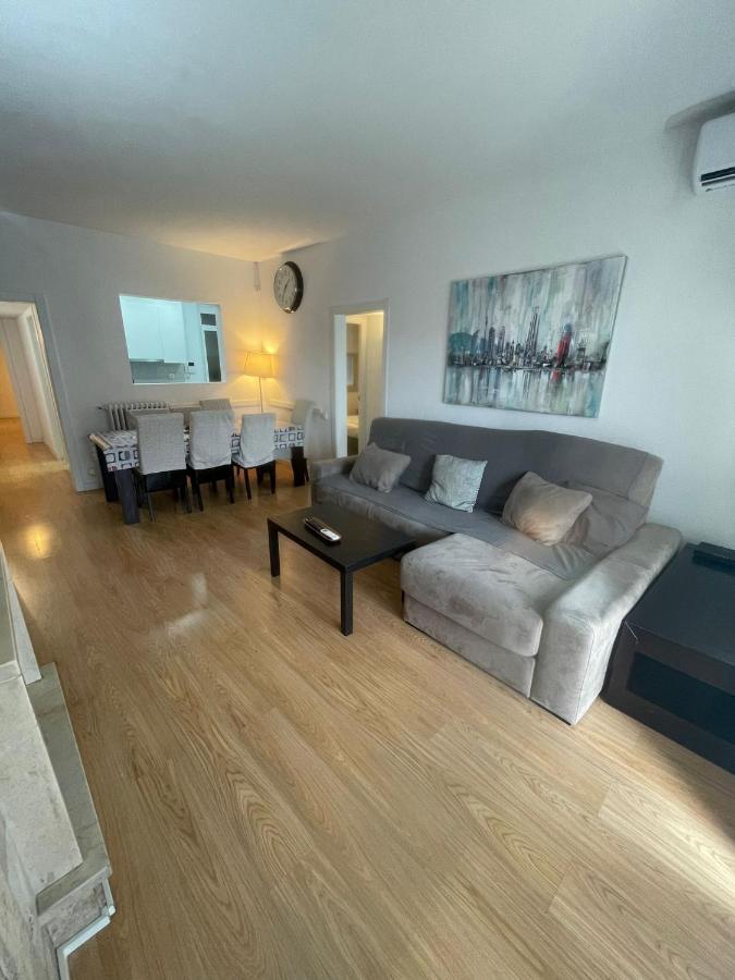 Family-Friendly Home In Central Barcelona 4Bdr Экстерьер фото