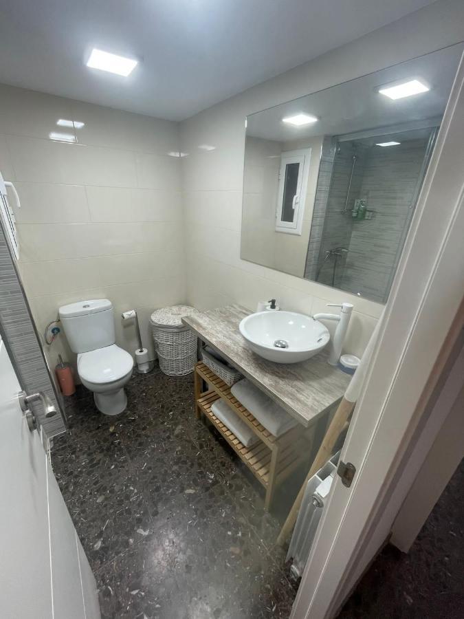 Family-Friendly Home In Central Barcelona 4Bdr Экстерьер фото